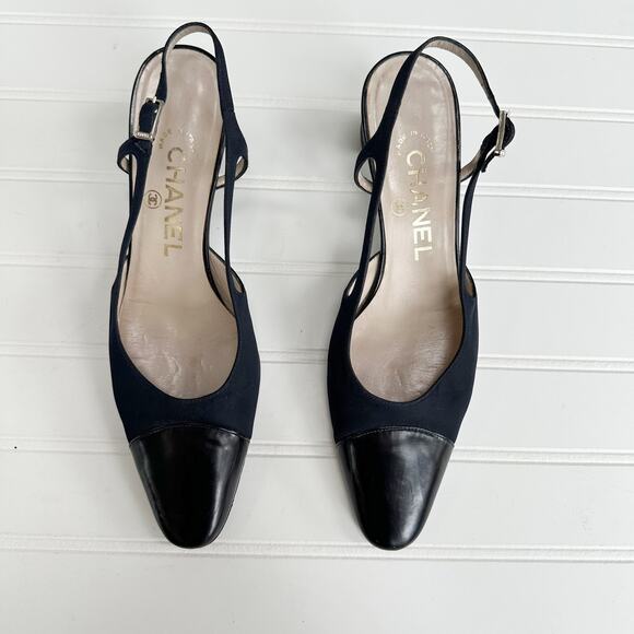 Chanel Vintage CC Cap Toe Slingback Pumps Navy Black Leather Heels 36.5 - Picture 1 of 7